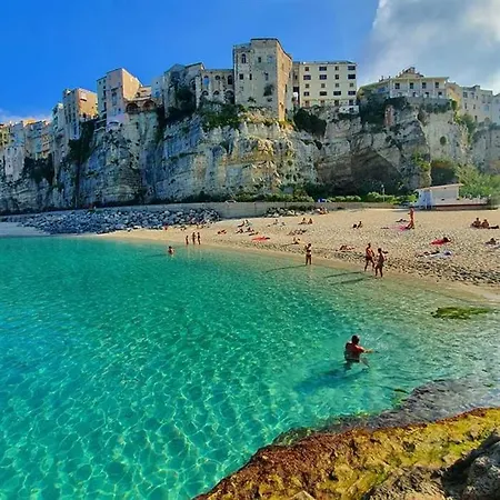 Erica Nel Centro Di * Tropea